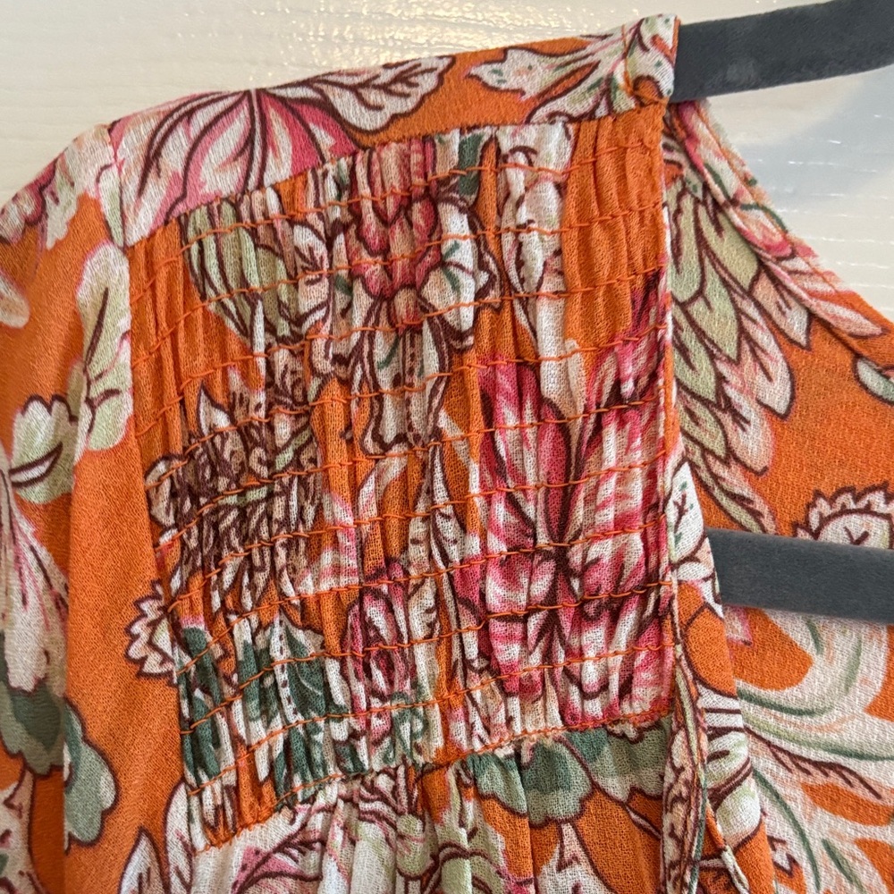 RACHEL Rachel Roy Orange Whimsical Floral LS BlouseW/Smocking Details V-Neck EUC - Picture 6 of 11